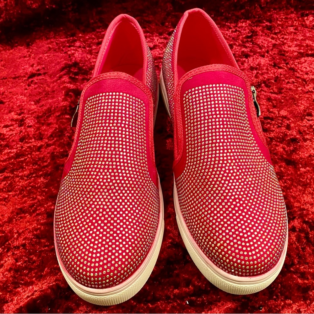 BNWOT Pink Iridescent Crystal Canvas Slip On Sneakers Size 10.5 (42) - Picture 2 of 6